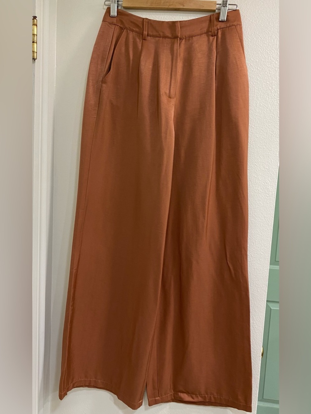 Altar'd State Wide-Leg Silky Trousers in Rust Size Small